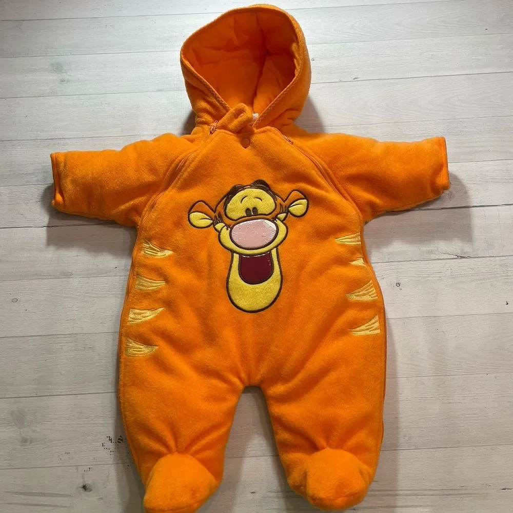 Winnie the‎ pooh tigger fleece bunting 0-3 months